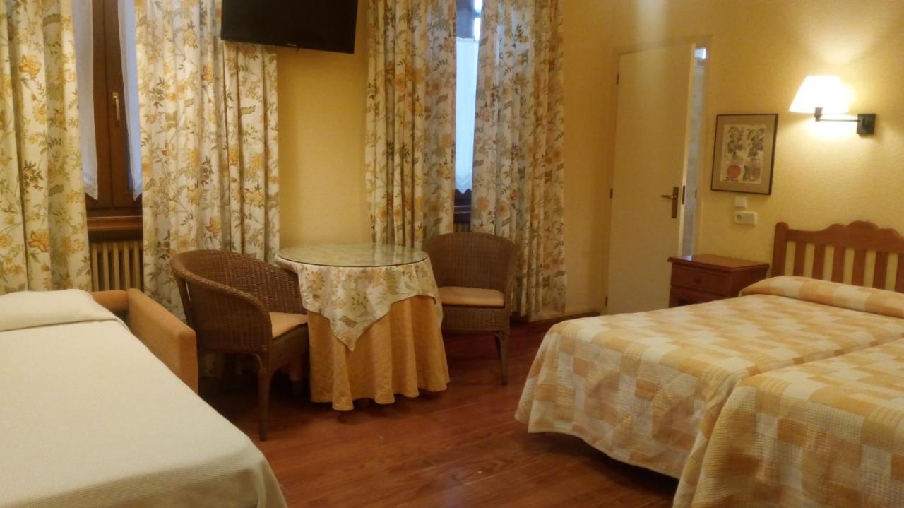 Hostal Casa Sario Jaurrieta エクステリア 写真