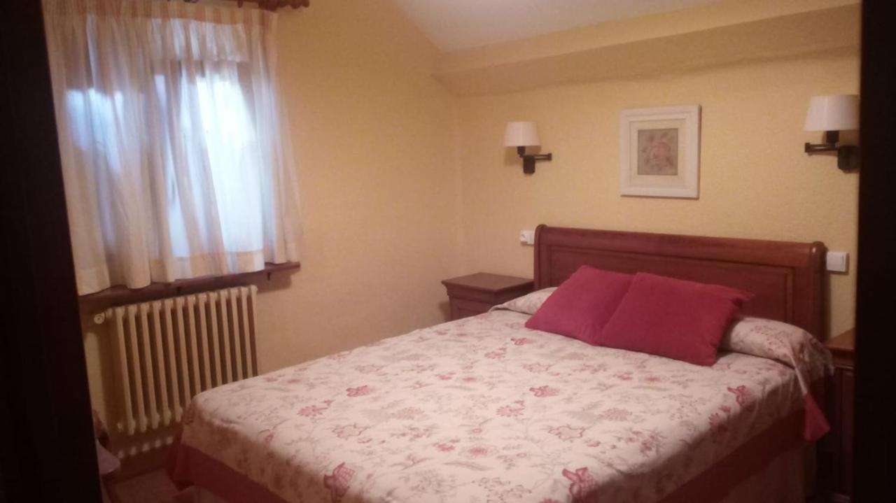 Hostal Casa Sario Jaurrieta エクステリア 写真