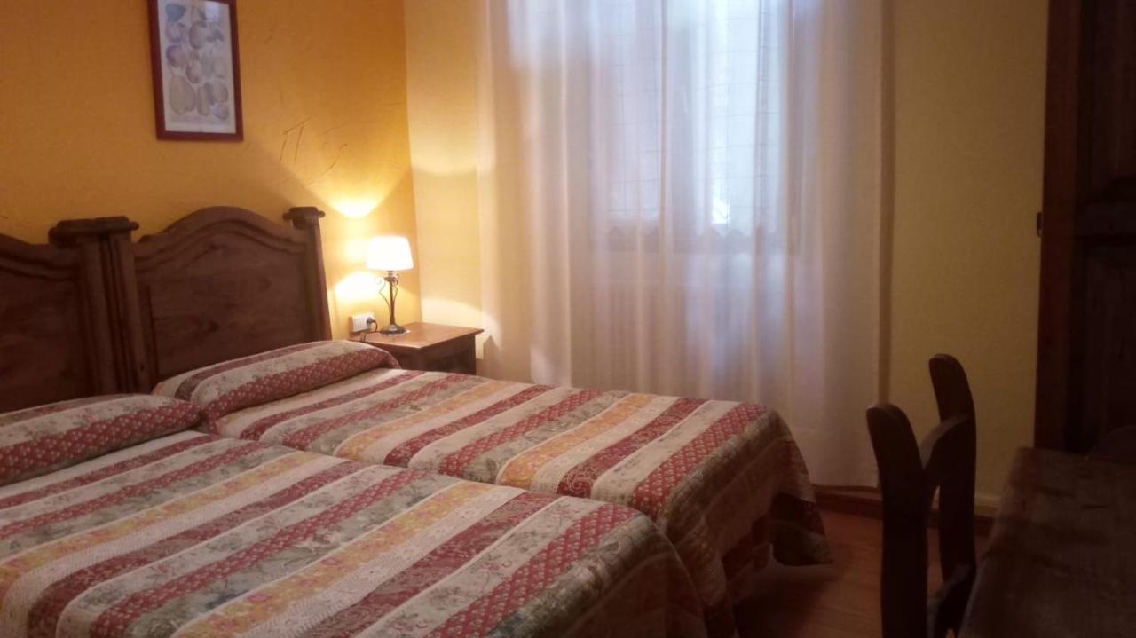 Hostal Casa Sario Jaurrieta エクステリア 写真