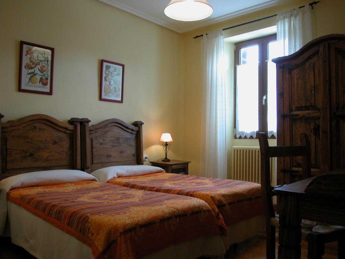 Hostal Casa Sario Jaurrieta エクステリア 写真